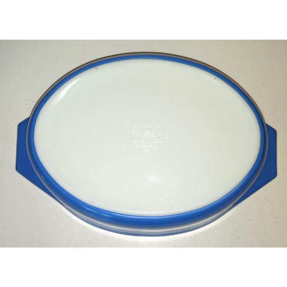 Pyrex Blue Oval Casserole Dish w Clear Lid Vintage 2-1/2 Quart 045 - Picture 5 of 9
